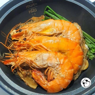 กุ้งลายเสืออบวุ้นเส้น