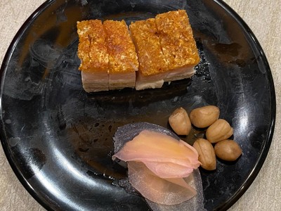 หมูกรอบ