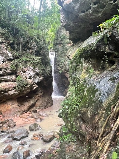 น้ำตกแพมบก