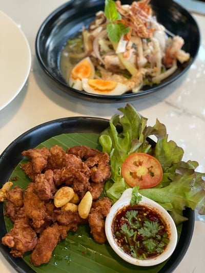 RIVA Floating Cafe ปานเทวี ริเวอร์ไซด์ รีสอร์ท แอนด์ สปา