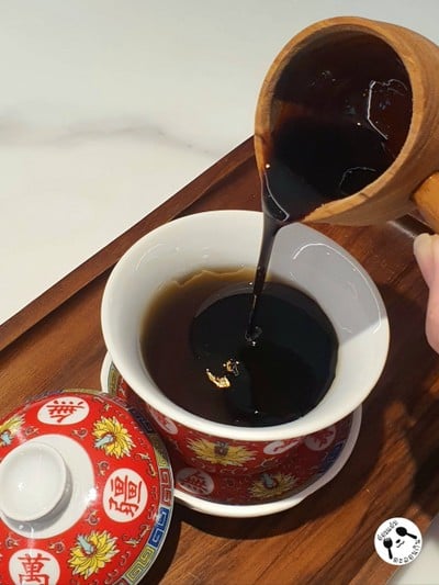 วุ้นจับเลี้ยง