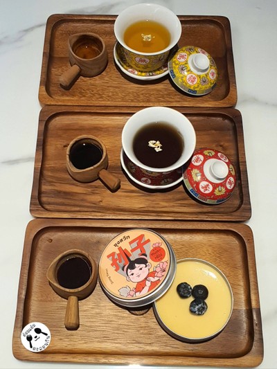 อาหาร หรือ เครื่องดื่ม