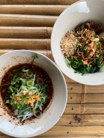 อาหาร หรือ เครื่องดื่ม