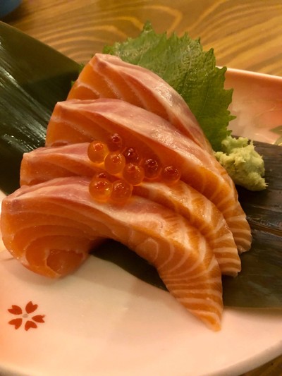 Salmon shasimi