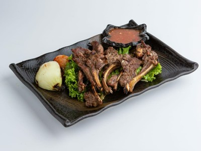 อาหาร หรือ เครื่องดื่ม