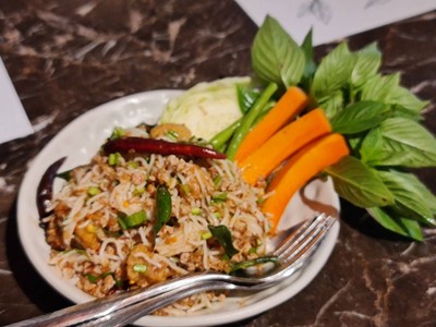 ลาบข้าวปุ้น