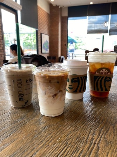 Starbucks แฮปปี้ อเวนิว ลาดพร้าว 101