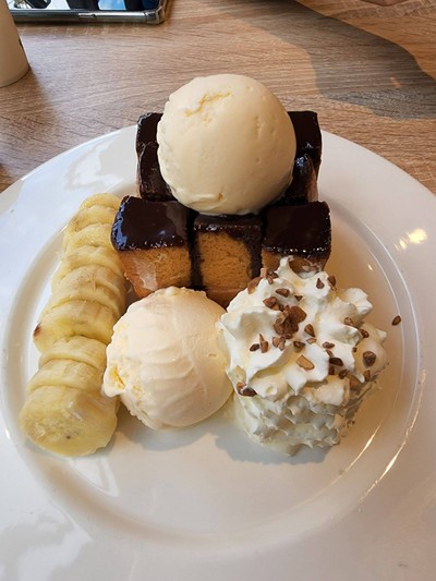 อาหาร หรือ เครื่องดื่ม