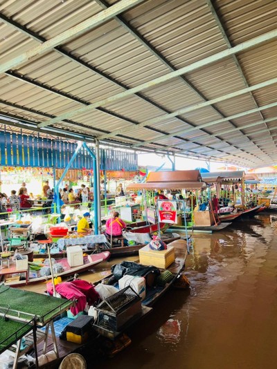 8 ชั่วโมงใน อยุธยา