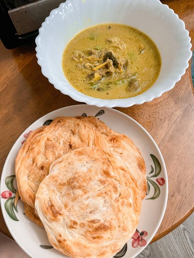 โรตีแกงไก่