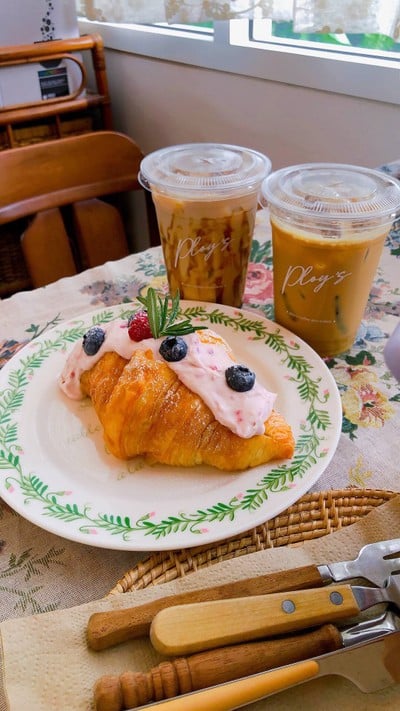 PLOY's Home Cafe