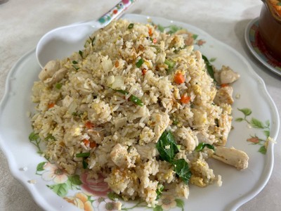 ข้าวผัดไก่ (จานใหญ่)
