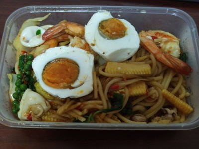 อาหาร หรือ เครื่องดื่ม
