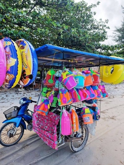 ตะวันรุ่งรีสอร์ท