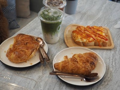 A minute coffee house