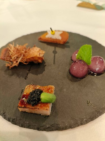 อาหาร หรือ เครื่องดื่ม