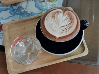 อาหาร หรือ เครื่องดื่ม