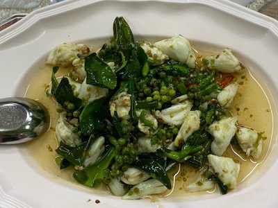 เนื้อปูผัดพริกขี้หนู