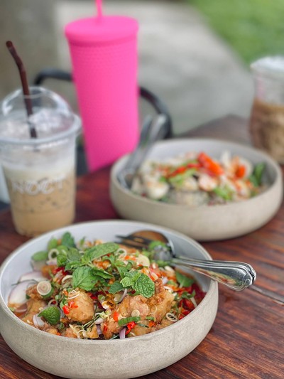 อาหาร หรือ เครื่องดื่ม