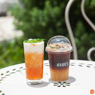 Nives Cafe And Bar