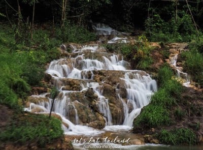 น้ำตกแปดเซียน อุทยานแห่งชาติเขาสก