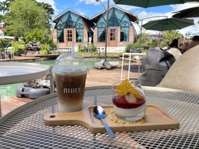 เมนูของร้าน Nives Cafe And Bar