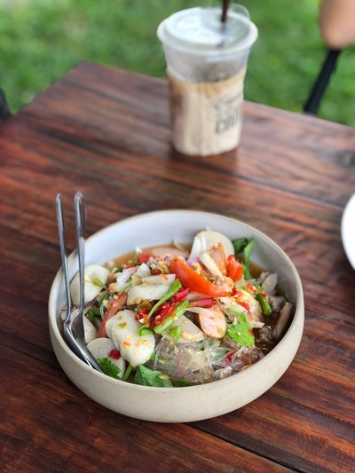 อาหาร หรือ เครื่องดื่ม