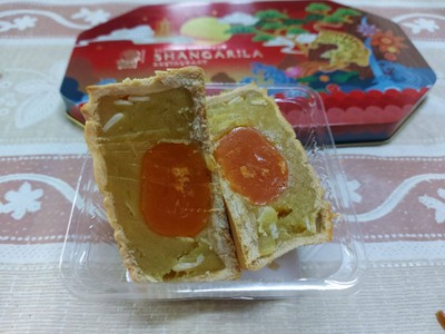 ขนมไหว้พระจันทร์ทุเรียนไข่เดี่ยว