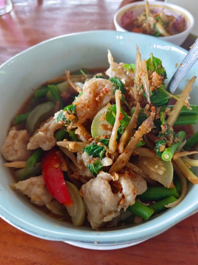ครัวลุงด้อ