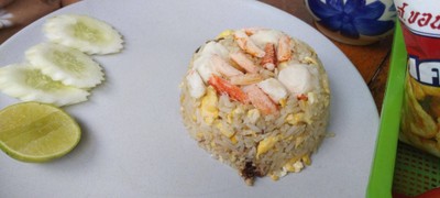 ข้าวผัดปูก้อน