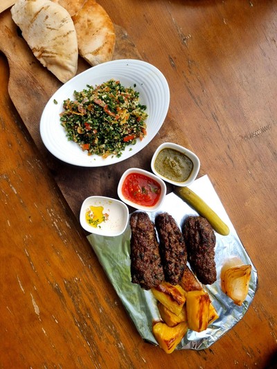 อาหาร หรือ เครื่องดื่ม