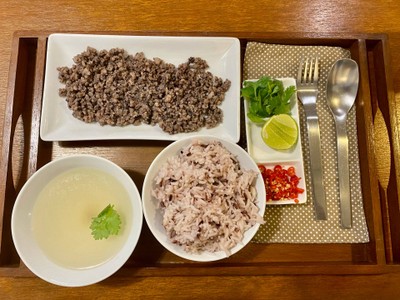 ข้าวหมูสับหนำเลียบ