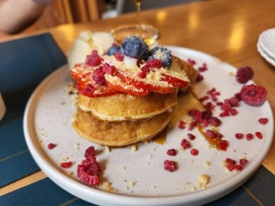 Jimoto ( 地元 ) : Lobby Banchang Sushi