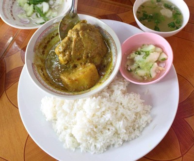 อาหาร หรือ เครื่องดื่ม