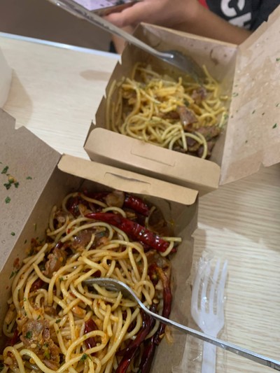 อาหาร หรือ เครื่องดื่ม