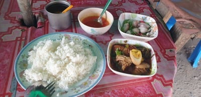 อาหาร หรือ เครื่องดื่ม