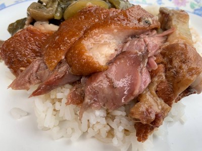 ข้าวขาหมู    นายเชน  สาขาเพชรเกษม77/7