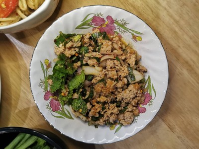 อาหาร หรือ เครื่องดื่ม