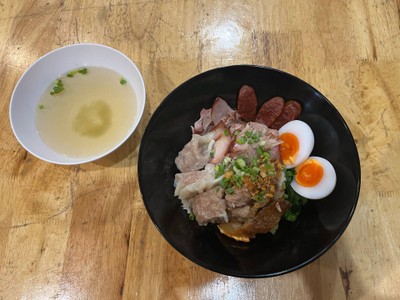 บะหมี่เกี๊ยวแห้งตัวท๊อป
