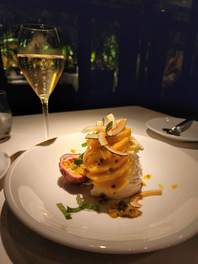 อาหาร หรือ เครื่องดื่ม