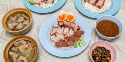 ข้าวหมูแดงสีมรกต ซ.สุกร1 ซอย สุกร1 (ต้นตำรับ)