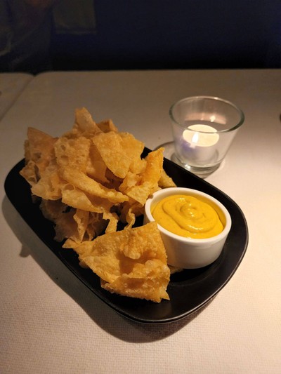 อาหาร หรือ เครื่องดื่ม