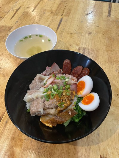 บะหมี่เกี๊ยวแห้งตัวท๊อป