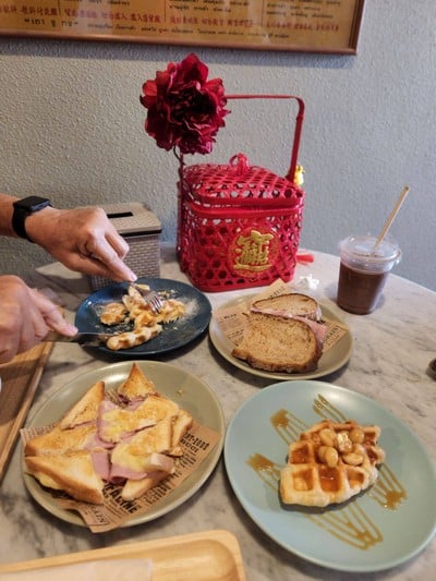 XIN Coffee and Co. XIN