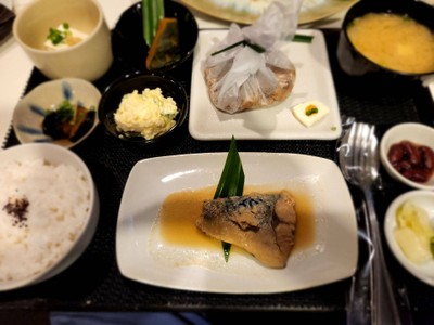 อาหาร หรือ เครื่องดื่ม