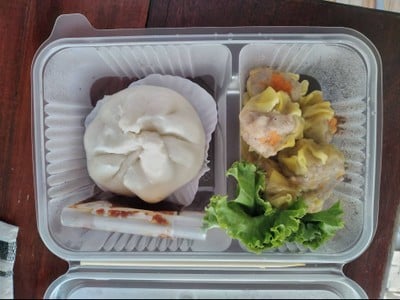 อาหาร หรือ เครื่องดื่ม