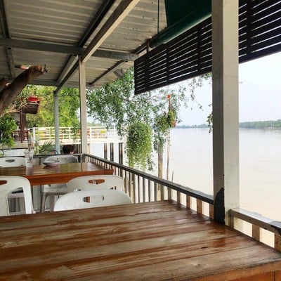 ร้านอาหารบ้านท่าไทร บ้านท่าไทร