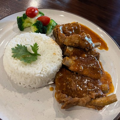 ข้าวซี่โครงหมูอบ