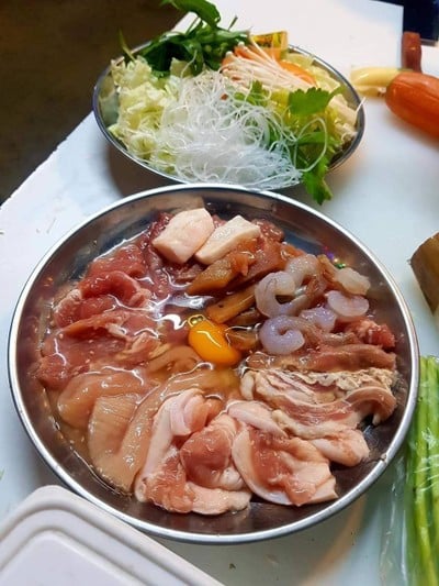 อาหาร หรือ เครื่องดื่ม