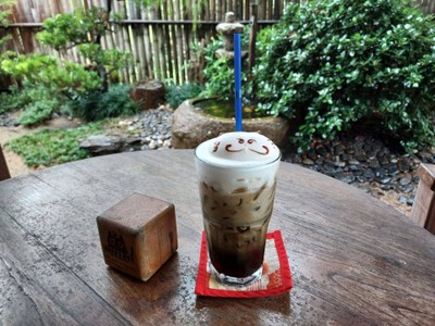 อาหาร หรือ เครื่องดื่ม